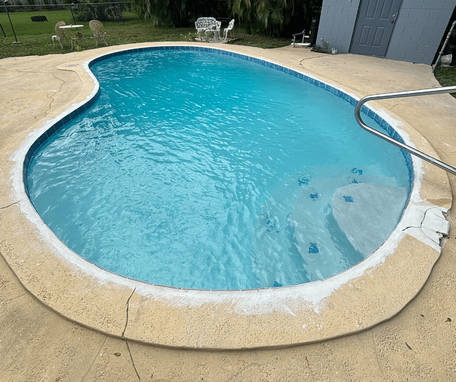 pool remodeling contractor